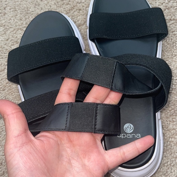 Apana Nola Sandal. Size: 8. - Picture 3 of 10